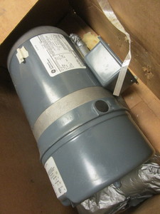 lot 654 image: GE MOTOR WITH STEARNS BRAKE - NEW