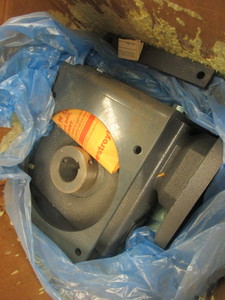 lot 667 image: HUB CITY WORM GEAR DRIVE  NEW