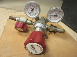 lot 691 image: PRO STAR WELDING GAS REGULATOR - NEW