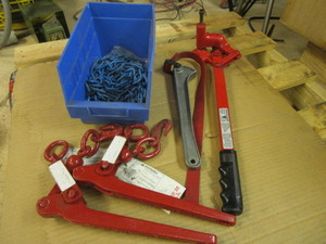 lot 700 image: LOAD BINDERS, DRUM DEHEADER, GRIP IT