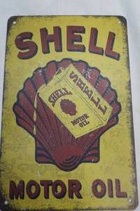 lot 22 image: Shell sign