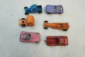 lot 33 image: Tootsie cars
