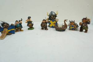 lot 45 image: Lommedalen troll ateliers