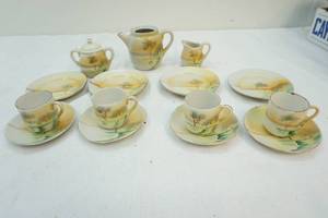 lot 48 image: mini tea set