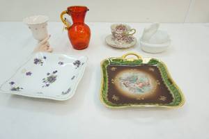 lot 50 image: Glassware