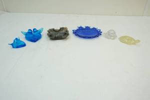 lot 51 image: alabaster turtle, blue birds, marble dish