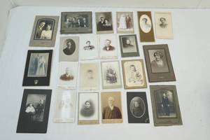 lot 57 image: vintage photographs