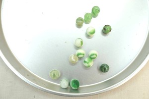 lot 70 image: vintage marbles