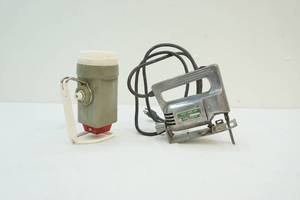 lot 97 image: vintage saw, flashlight