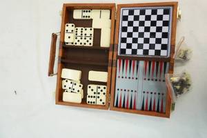 lot 120 image: Game set