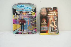 lot 157 image: Star WarsStar Trek figures