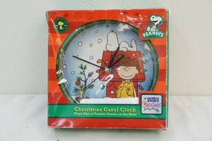 lot 203 image: Peanuts carol clock