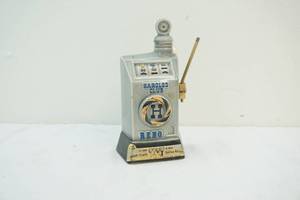 lot 210 image: Jim Beam decanter