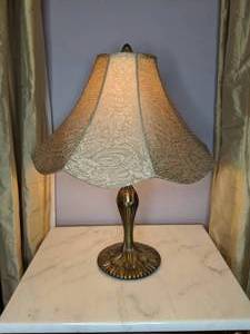 lot 26 image: Brass Table Lamp w Two Tone Scalloped Shade