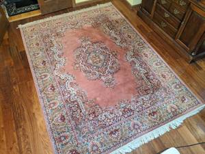 lot 33 image: Oriental Wool Rug with Pads - 70 x 97