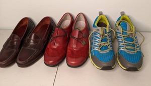 lot 138 image: Womens Loafers & Eddie Bauer Sneakers Size 8.5 and 9