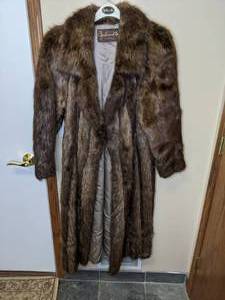 lot 97 image: Vintage Bjorkmans Womens Raccoon Fur Coat