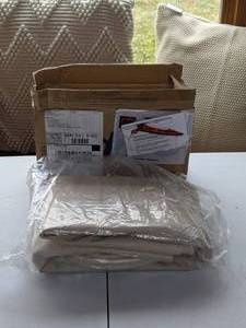 lot 122 image: Air Mattress - NEW