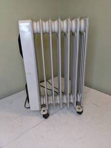 lot 181 image: The Incredible Heat Machine Space Heater