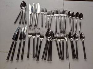 lot 69 image: 40 Piece Hampton Silversmiths Stainless Steel Flatware Set