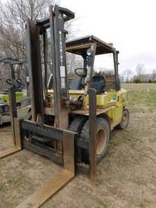 lot 3 image: 1992 Mitsubishi FG40 Forklift