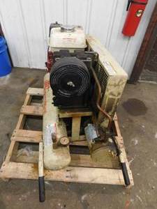 lot 17 image: Ingersoll Rand Gas Powered Air Compressor #2