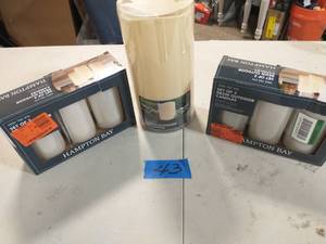 lot 43 image: 2 Set of 3-Resin Outdoor Candles