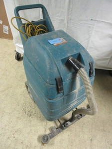 TENNANT 3530 WET DRY VAC