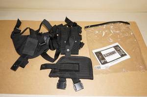 lot 83 image: Blackhawk Shoulder Holster