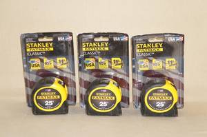 lot 41 image: 3 Stanley Fatmax Classic 25 Tape Measures