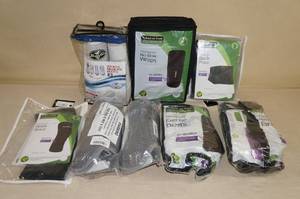 lot 16 image: Therapeutic Horse Items - Boots, Braces