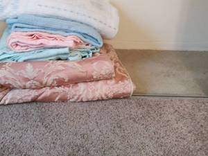 Vintage Electric blankets (2), Blankets (2), Full Size Vintage Comforter