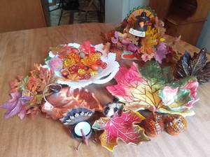 Vintage Thanksgiving Maple Leaf Collection