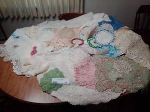 Motherload of vintage Doilies