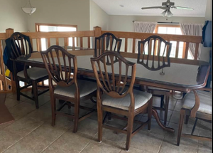 lot 47 image: Ethan Allen 7 Dining Room Table with Leaf, Glass Top and 6 Chairs