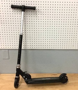 lot 32 image: Jetson Jupiter Kids Kick Scooter with LED Lights