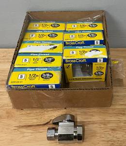 lot 65 image: Lot of 9 Brass Craft 14 Turn Straight Valves