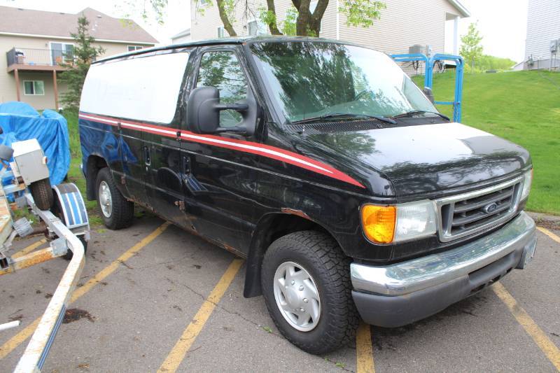 06 Ford 50 Super Duty Econoline 3 Door Cargo Van Maple Plain Commercial Electrical Power Tools Surplus Sale K Bid
