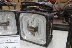 lot 18 image: DeWalt CordlessCorded Work Light DC020 11Lx6Wx14H