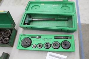 lot 41 image: Greenlee Ratchet Knockout Punch Driver 1804  with Plastic Case