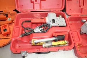 lot 54 image: Milwaukee Hole Hawg Drill Heavy Duty 1675-1  with Plastic Case