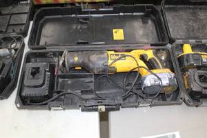 lot 80 image: DeWalt 18V Cordless Reciprocating Saw Variable Speed DC385  with DeWalt 18VDC Battery, Charger and Plastic Case