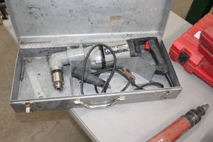 lot 57 image: Porter-Cable Right Angle Drill  with Metal Case
