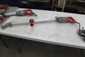 lot 89 image: Milwaukee Drill Heavy Duty  12 1107-1  with 32 Extension