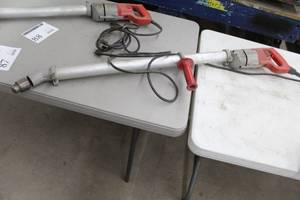 lot 88 image: Milwaukee Drill Heavy Duty  12 1107-1  with 32 Extension