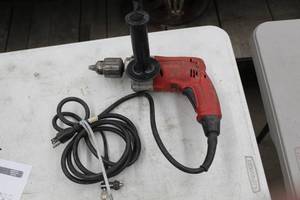 lot 107 image: Milwaukee Magnum Holeshooter Drill