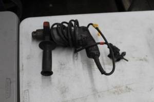 lot 104 image: Black & Decker Holgun Drill Extra Heavy Duty  12 VSR 1311-09