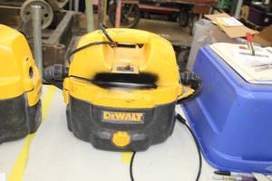 lot 117 image: DeWalt CordlessCorded WetDry Vacuum Heavy Duty DC500