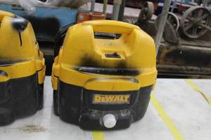 lot 121 image: DeWalt CordlessCorded WetDry Vacuum Heavy Duty DC500