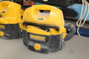 lot 124 image: DeWalt CordlessCorded WetDry Vacuum Heavy Duty DC500
